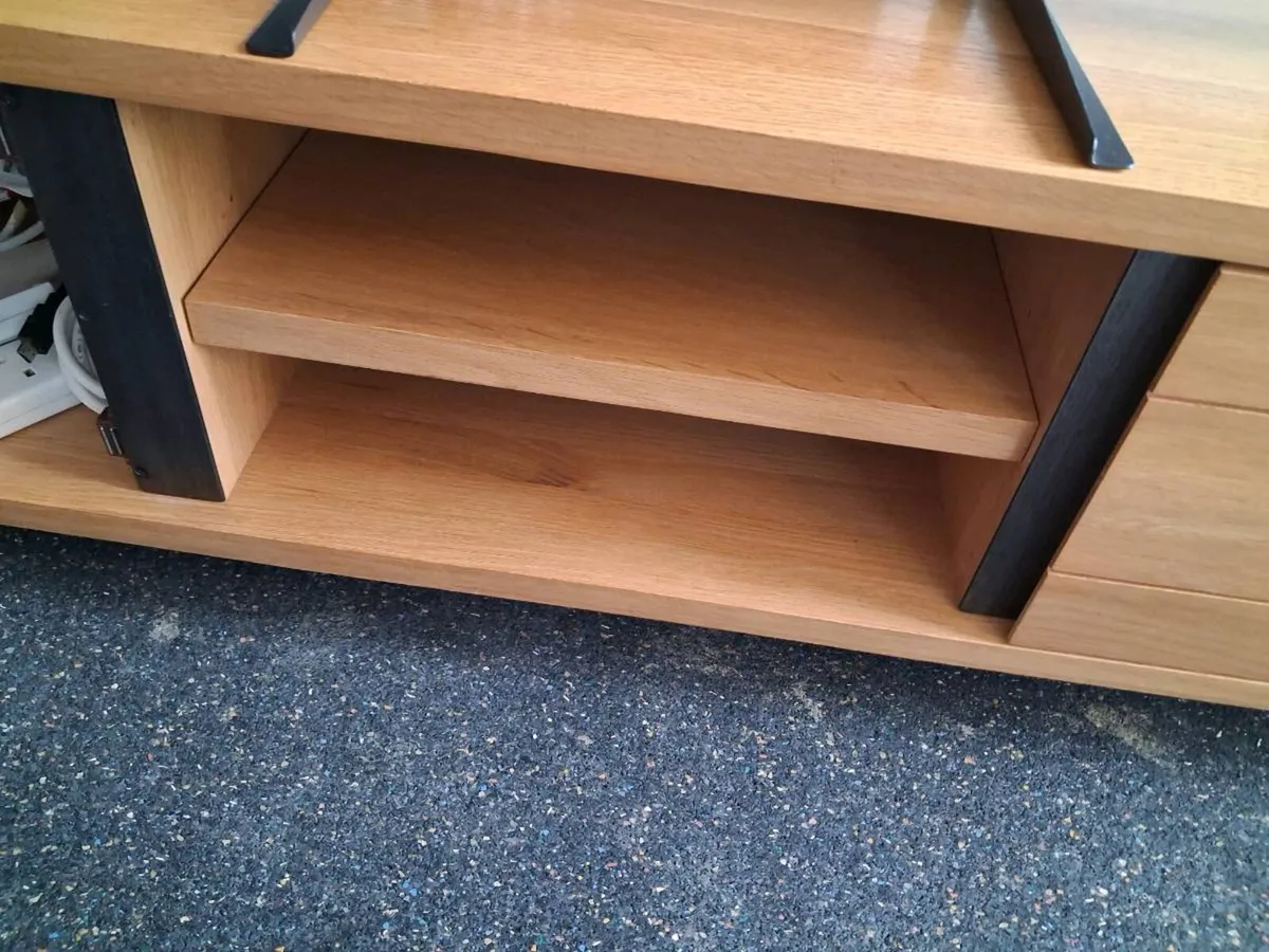 Tv unit - Image 2