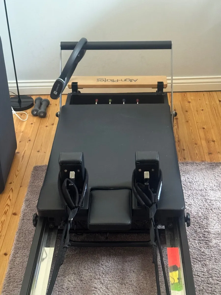 Pilates Reformer - Image 1