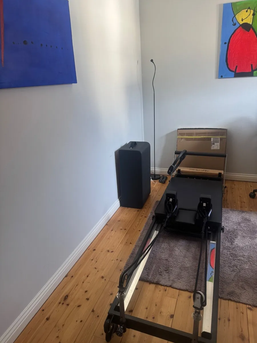 Pilates Reformer - Image 4
