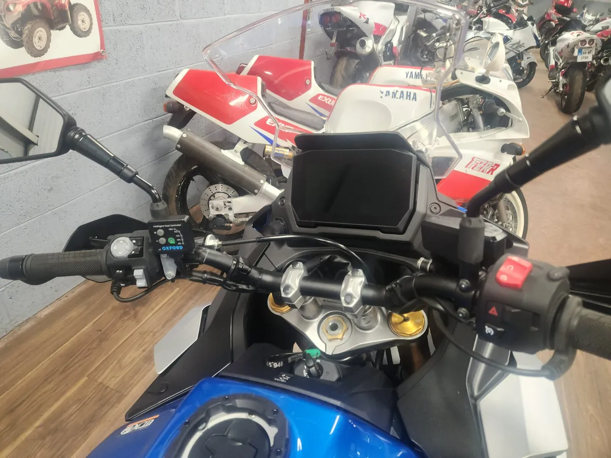 Suzuki GSXS1000GX - Image 4