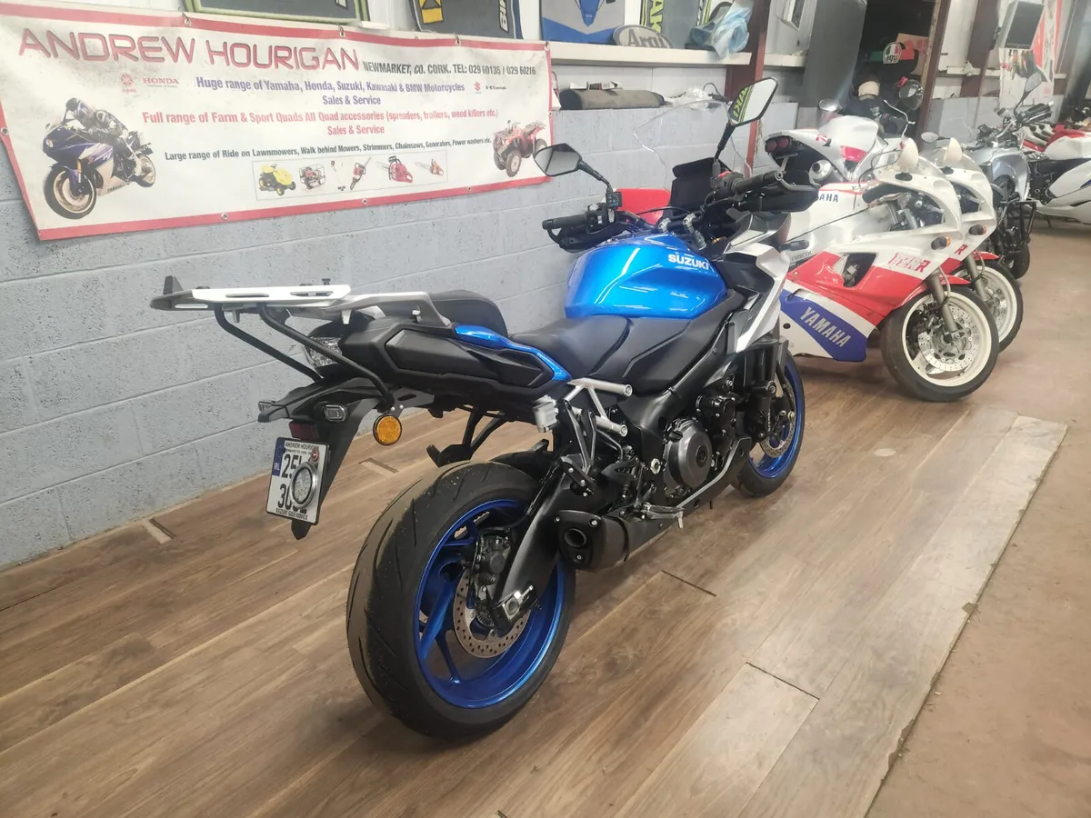 Suzuki GSXS1000GX - Image 2