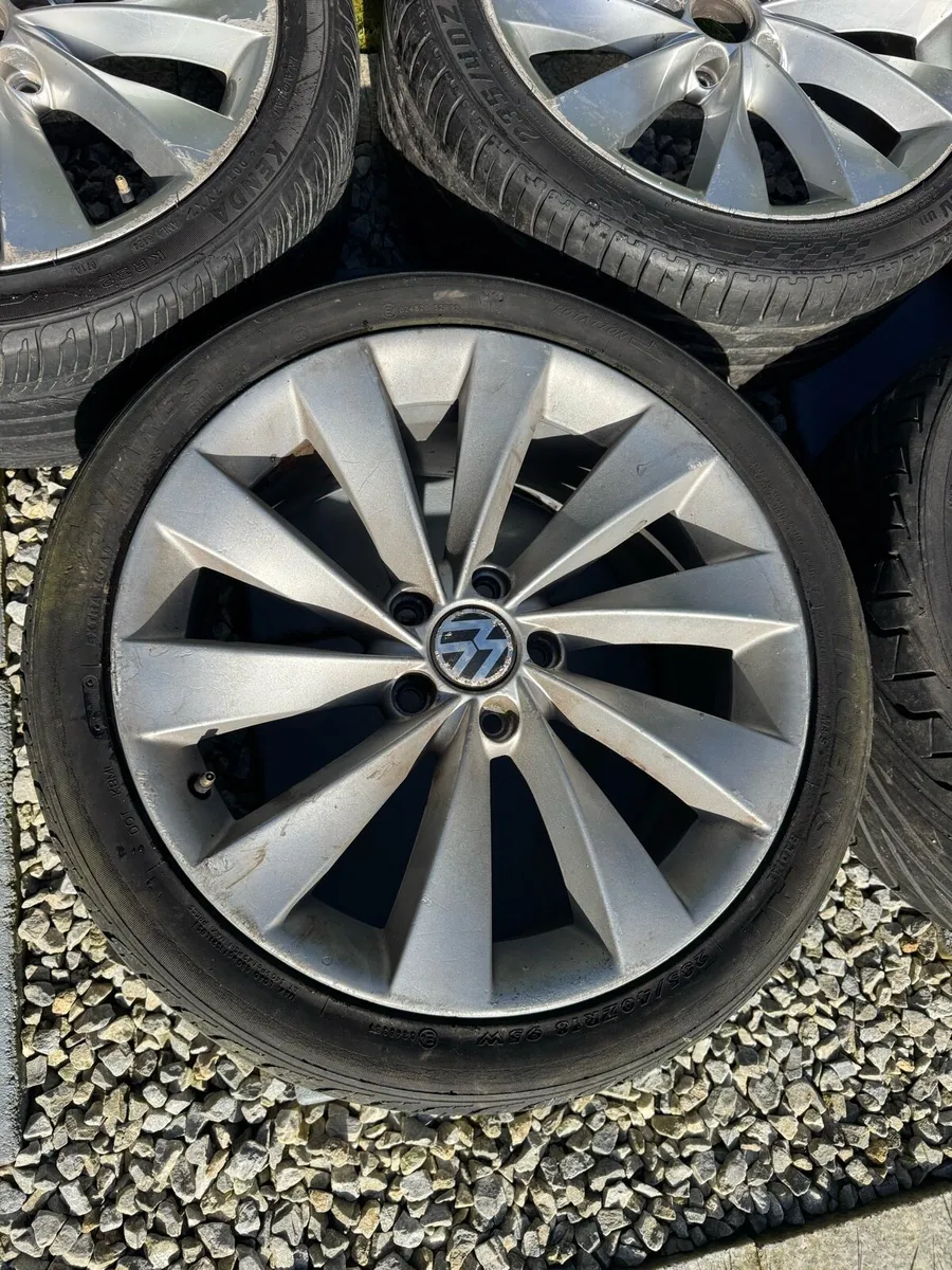 Genuine R18 scirocco alloys - Image 3