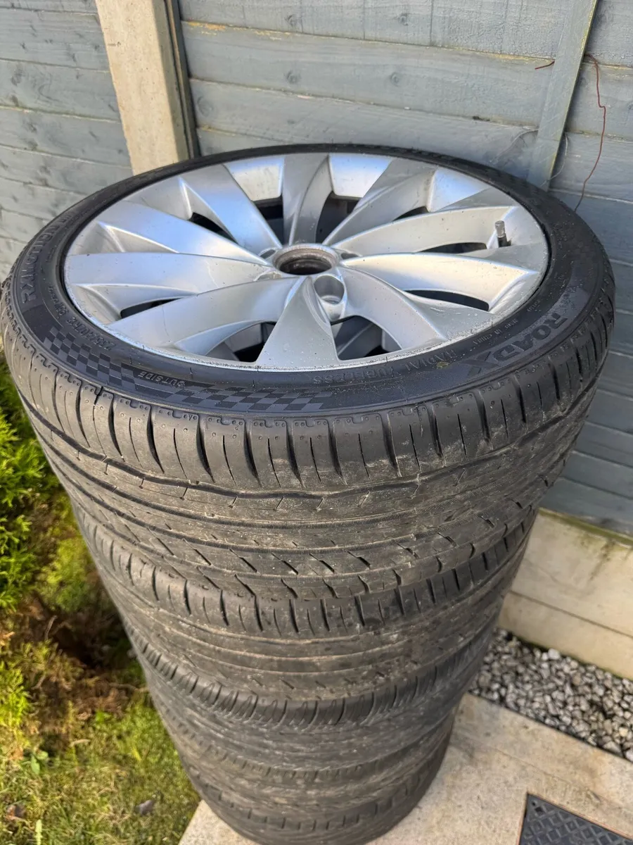 Genuine R18 scirocco alloys - Image 1