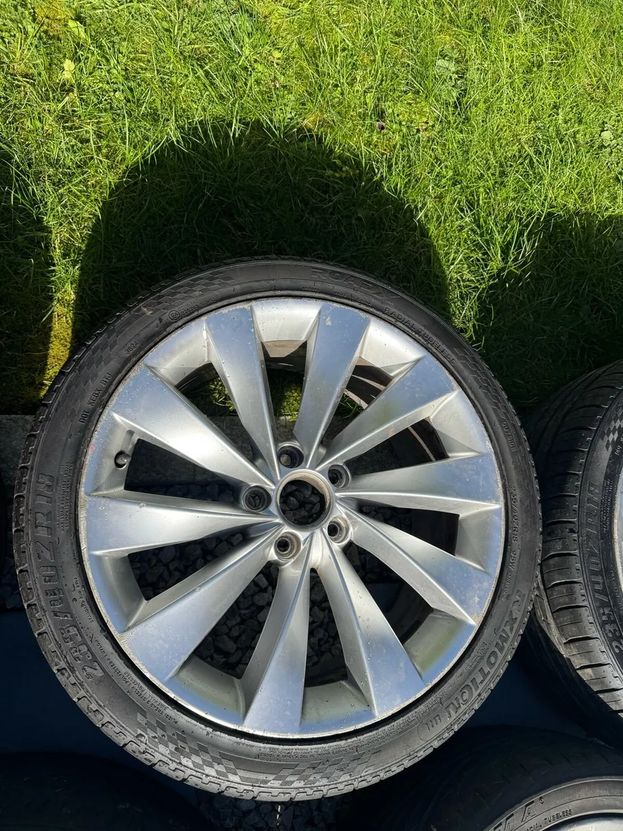 Genuine R18 scirocco alloys - Image 4