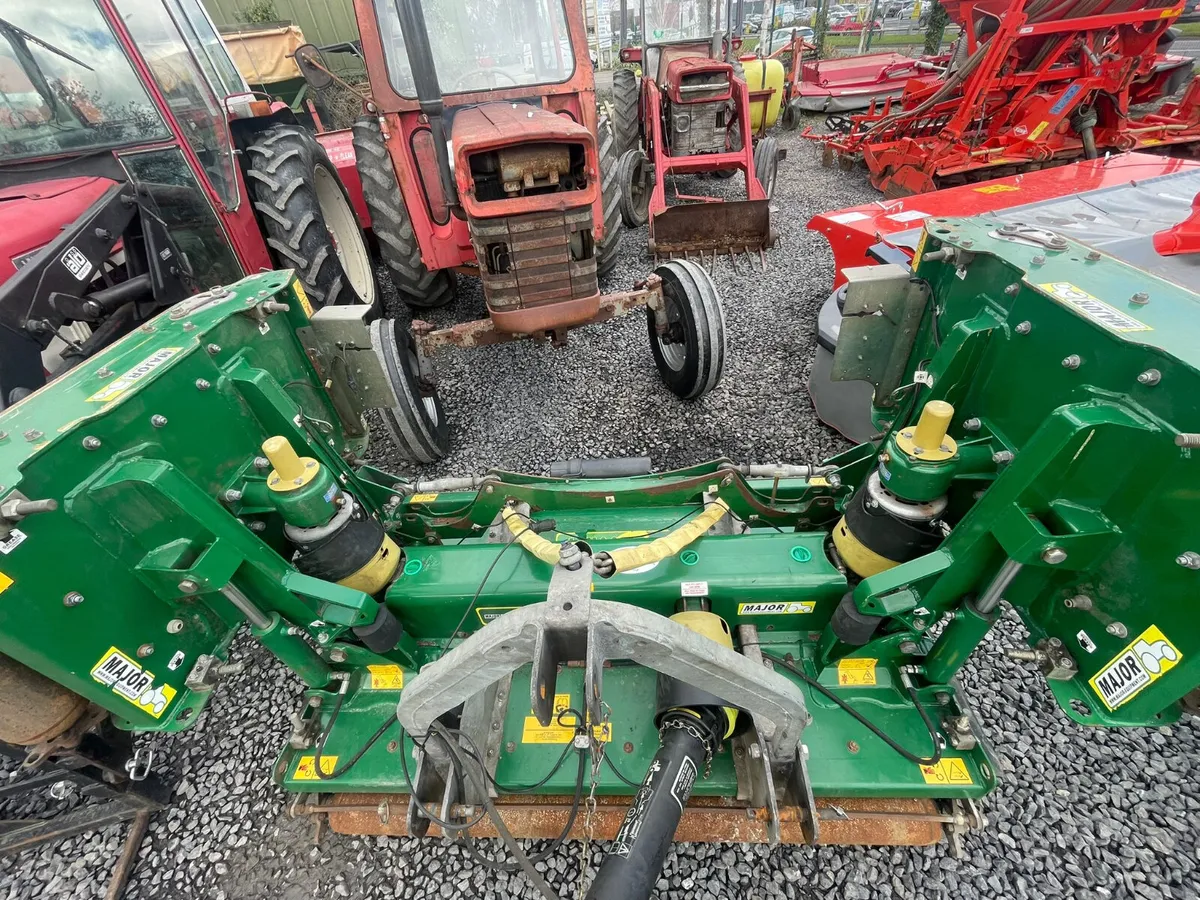 10.5 ft major swift finishing mower (2017) - Image 1