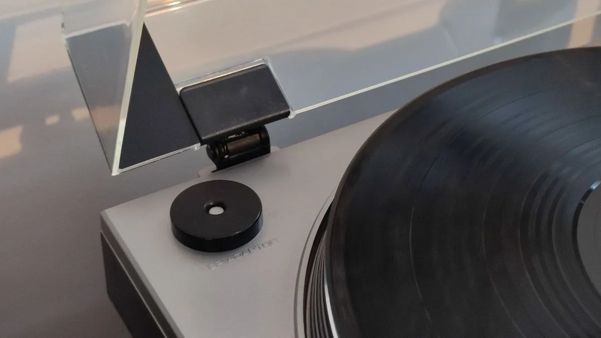 TOSHIBA SR-F335,FullAuto DirectDrive turntable.VGC - Image 4