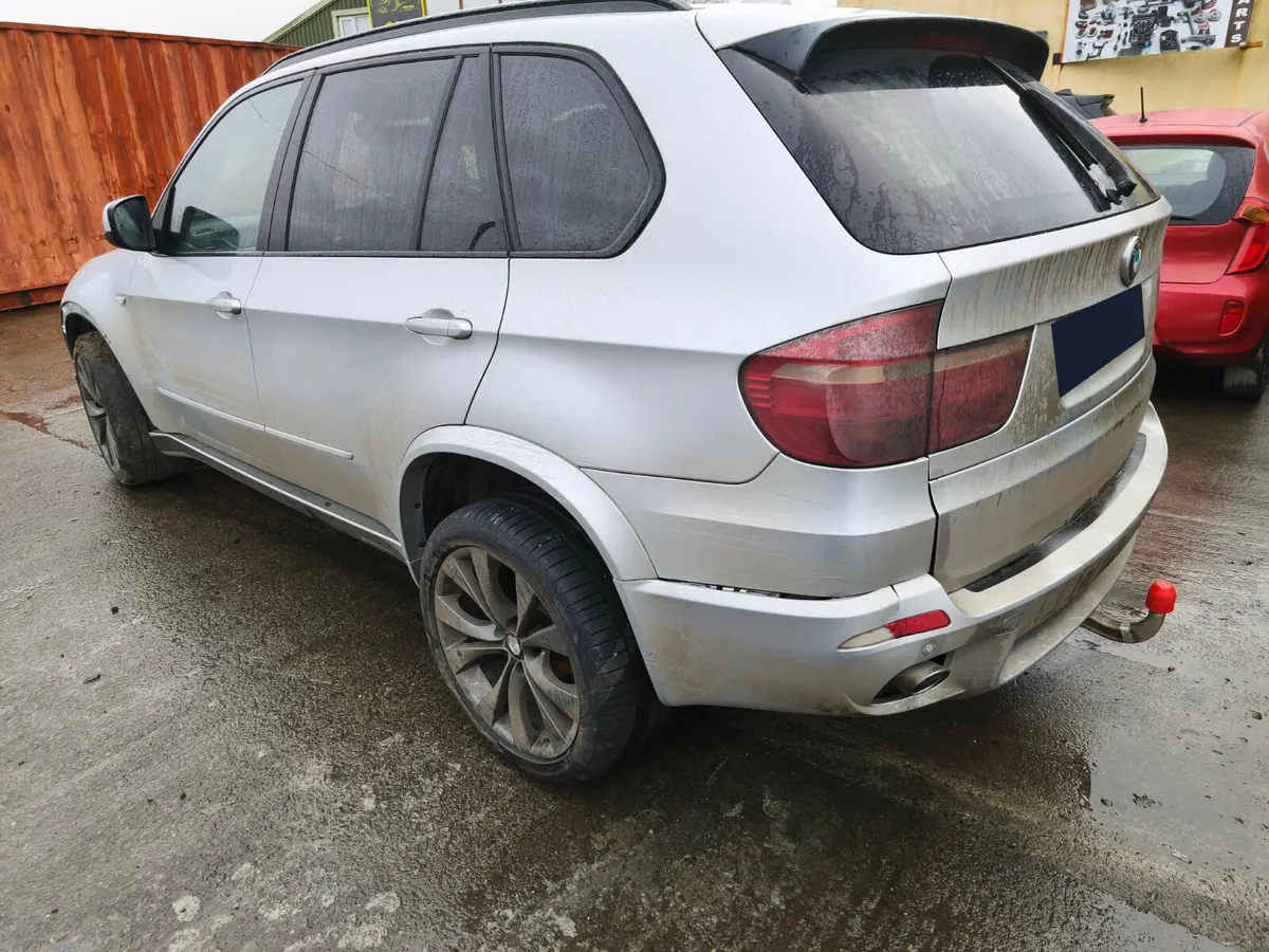2010 BMW X5 3.0 DIESEL FOR BREAKING - Image 2