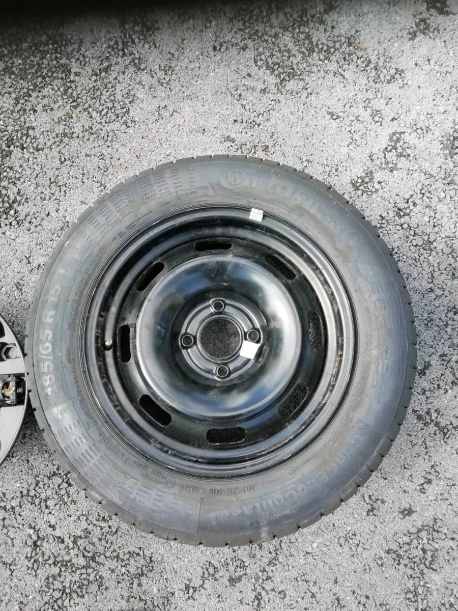 Spare wheel - Image 1