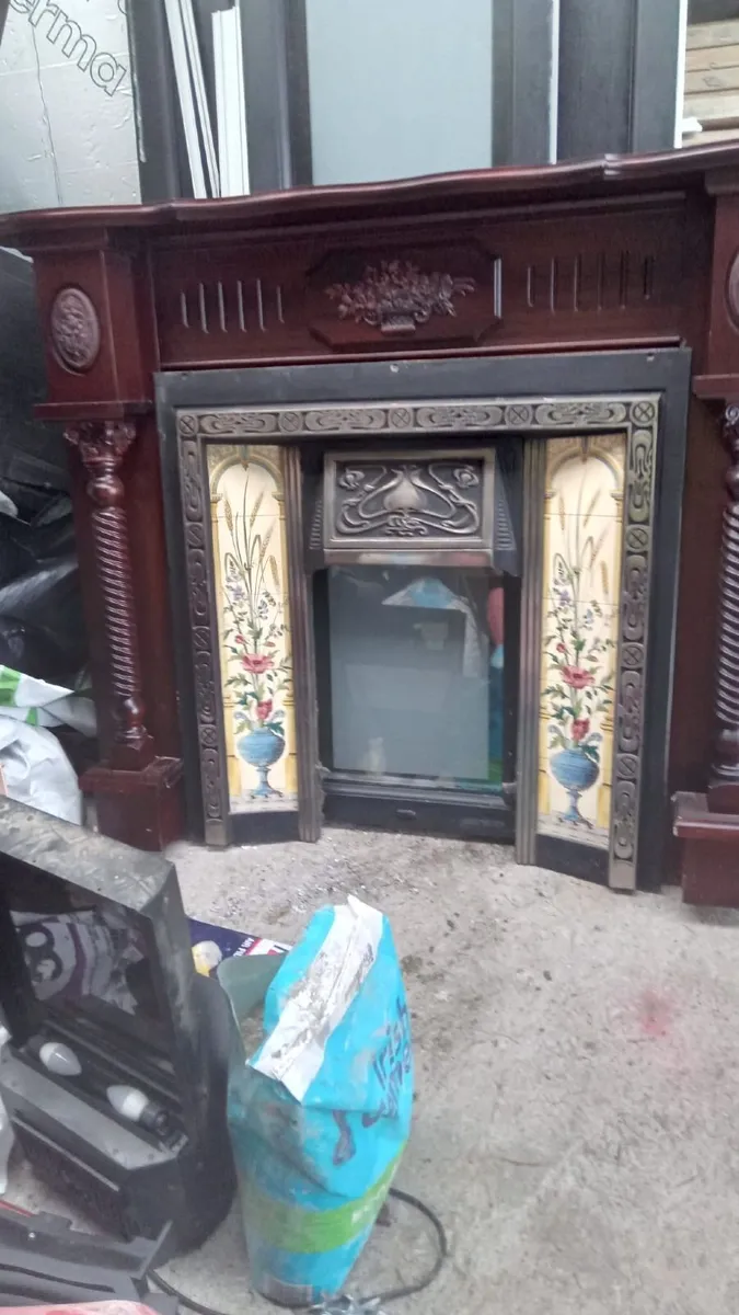 Door and fireplace - Image 3