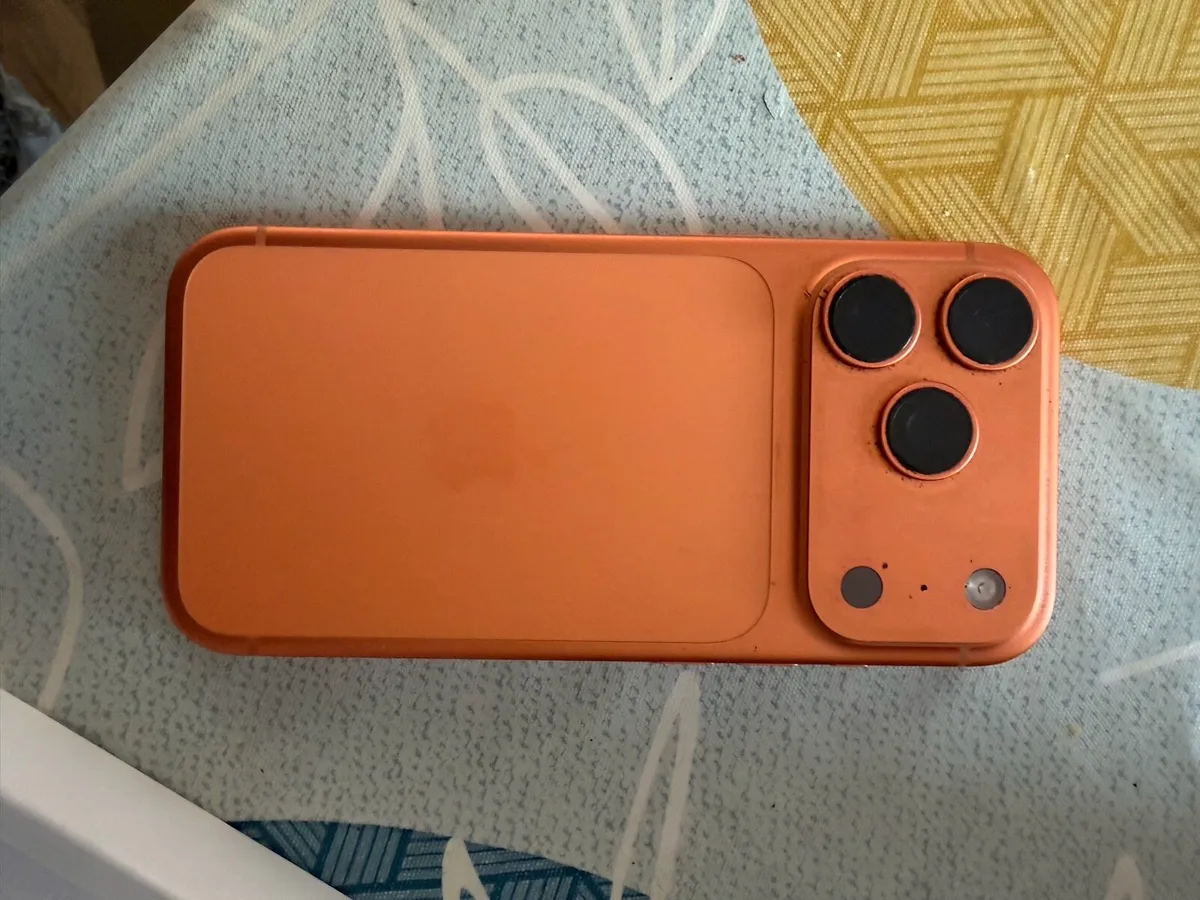 iPhone 17 pro - Image 1