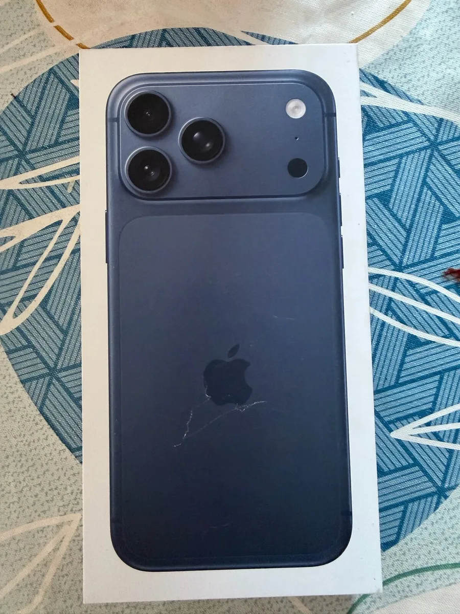 iPhone 17 pro max 256 - Image 1