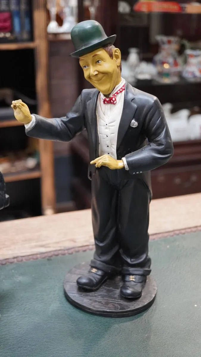 Laurel & Hardy Figurines by Peter Mook - Image 3