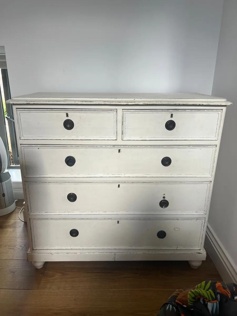 Antique chest of drawers - Image 1