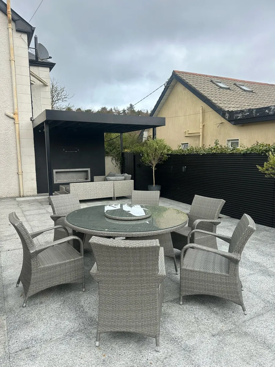 Table + corner sofa Patio set - Image 1