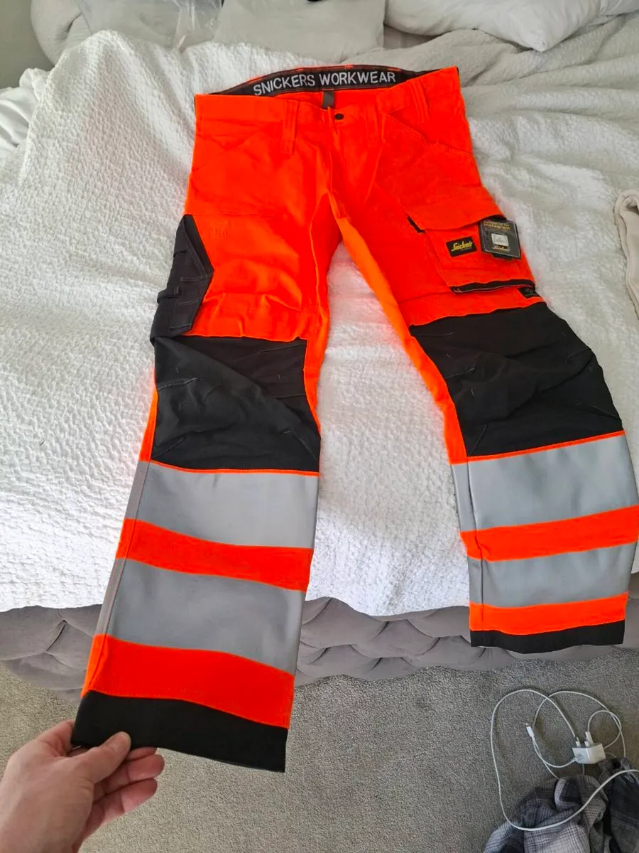 Snickers workwear slim fit half price - Image 1