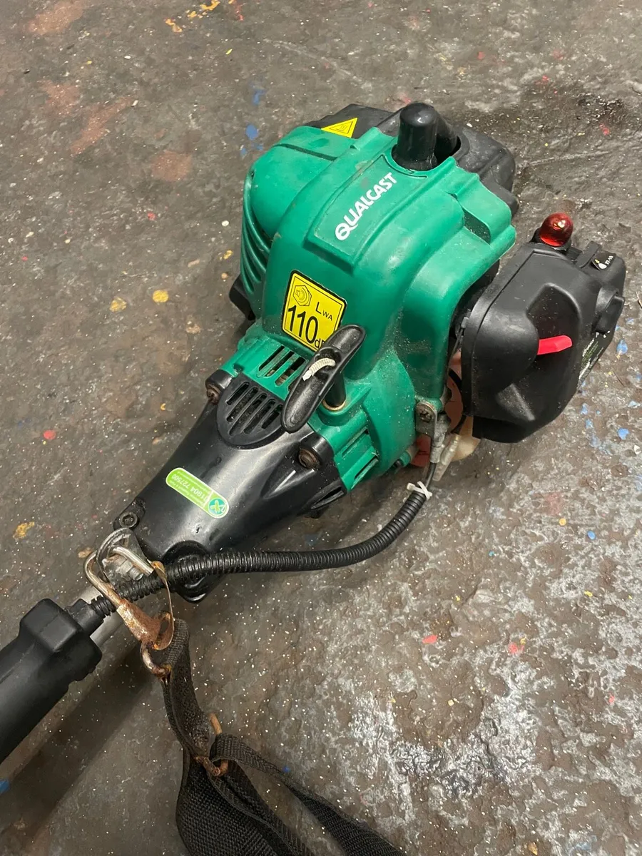 Petrol strimmer - Image 2