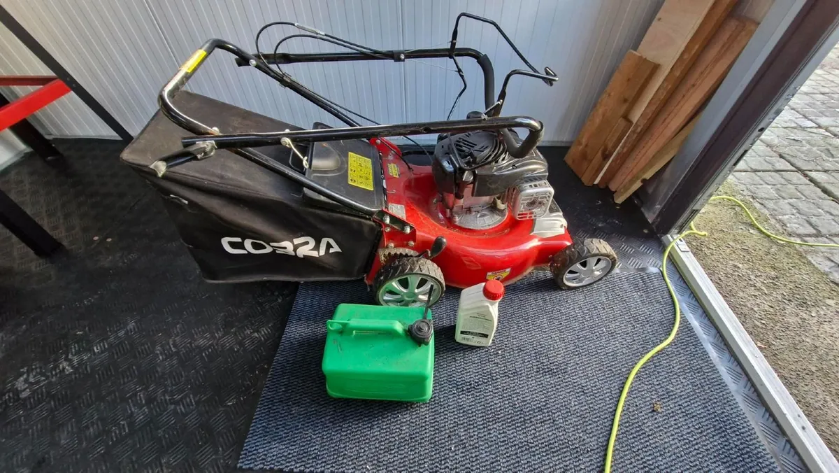 Cobra Petrol Lawnmower - Image 1