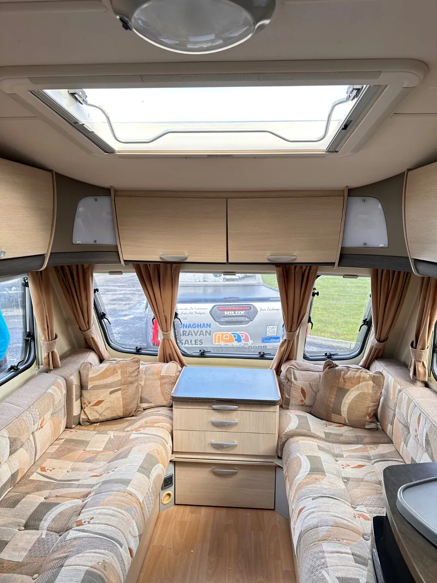✨STUNNING STERLING EUROPA 4 BERTH FIXED BED✨ - Image 4
