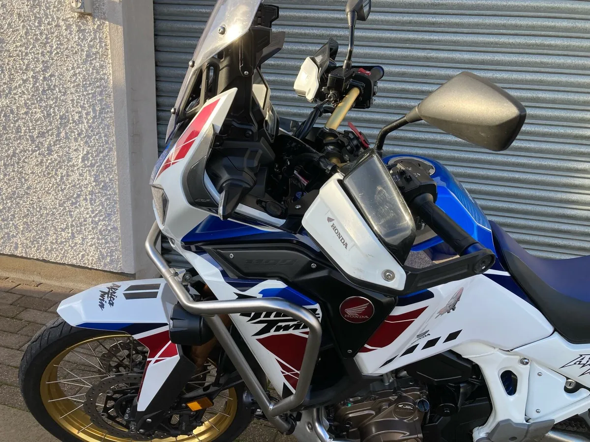 22 Africa Twin Adventure Sport ES DCT - Image 3