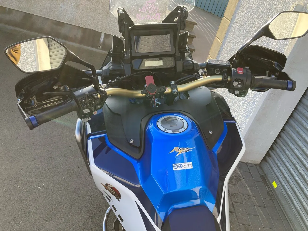 22 Africa Twin Adventure Sport ES DCT - Image 4