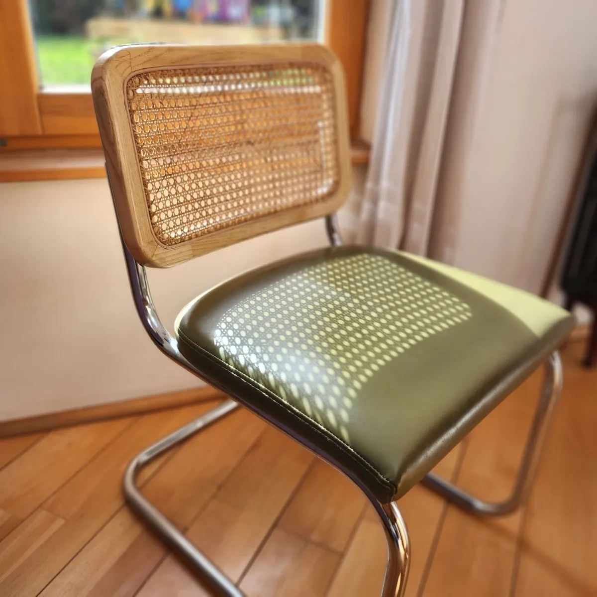 6 dining chairs - Image 2