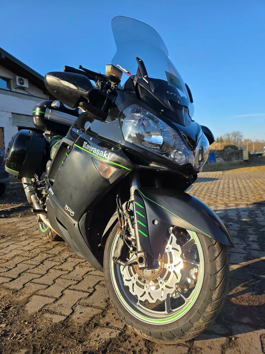 Kawasaki GTR 1400 - Image 2
