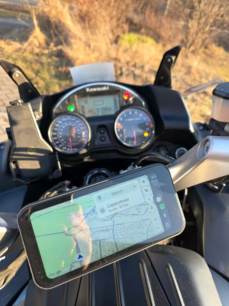 Kawasaki GTR 1400 - Image 4