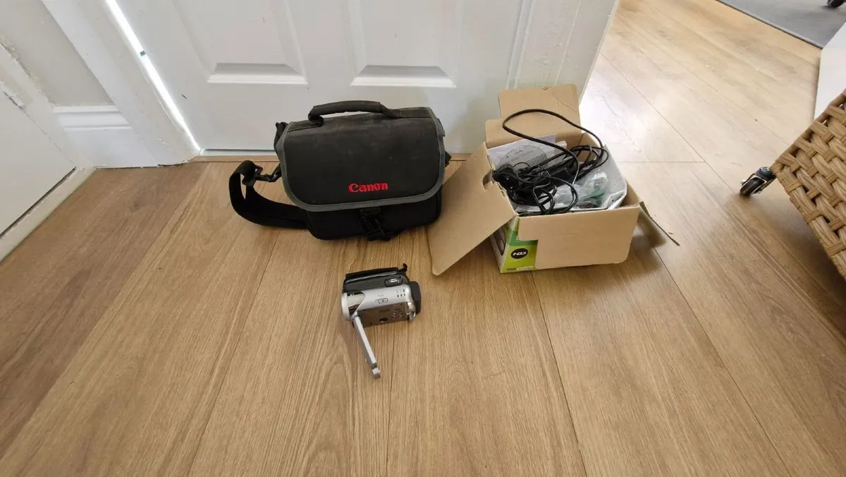 JVC Everio Video Camera - Image 3