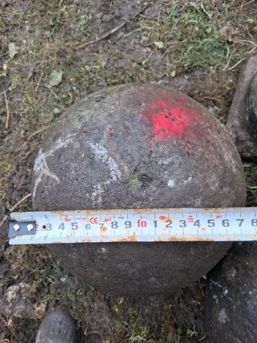 Bollards Cut Stone Antique - Image 4