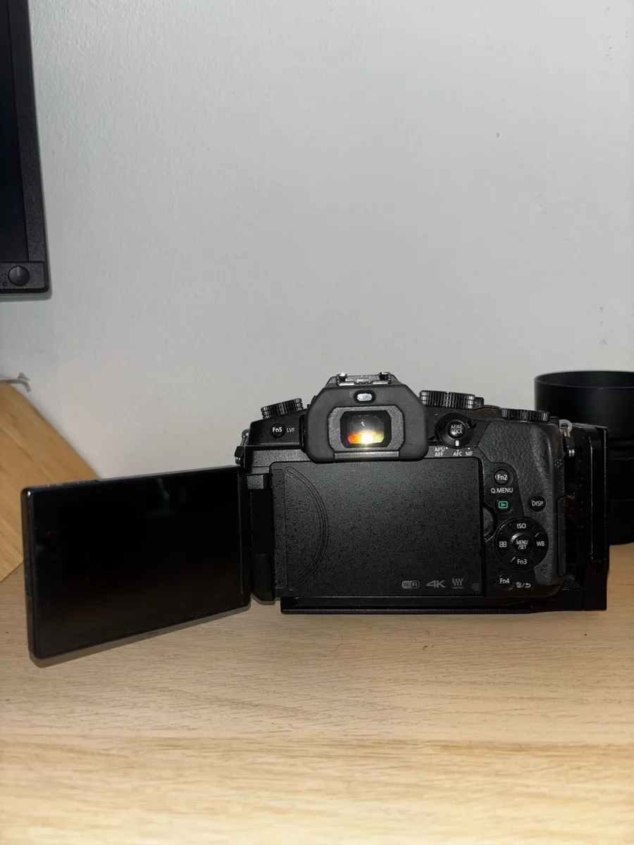 LUMIX G85 Bundle - Image 3