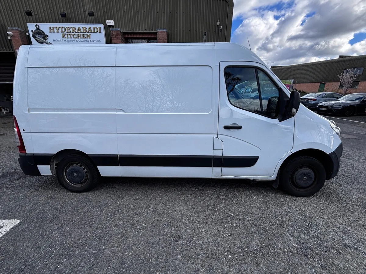Renault Master 130 DCI - Image 2