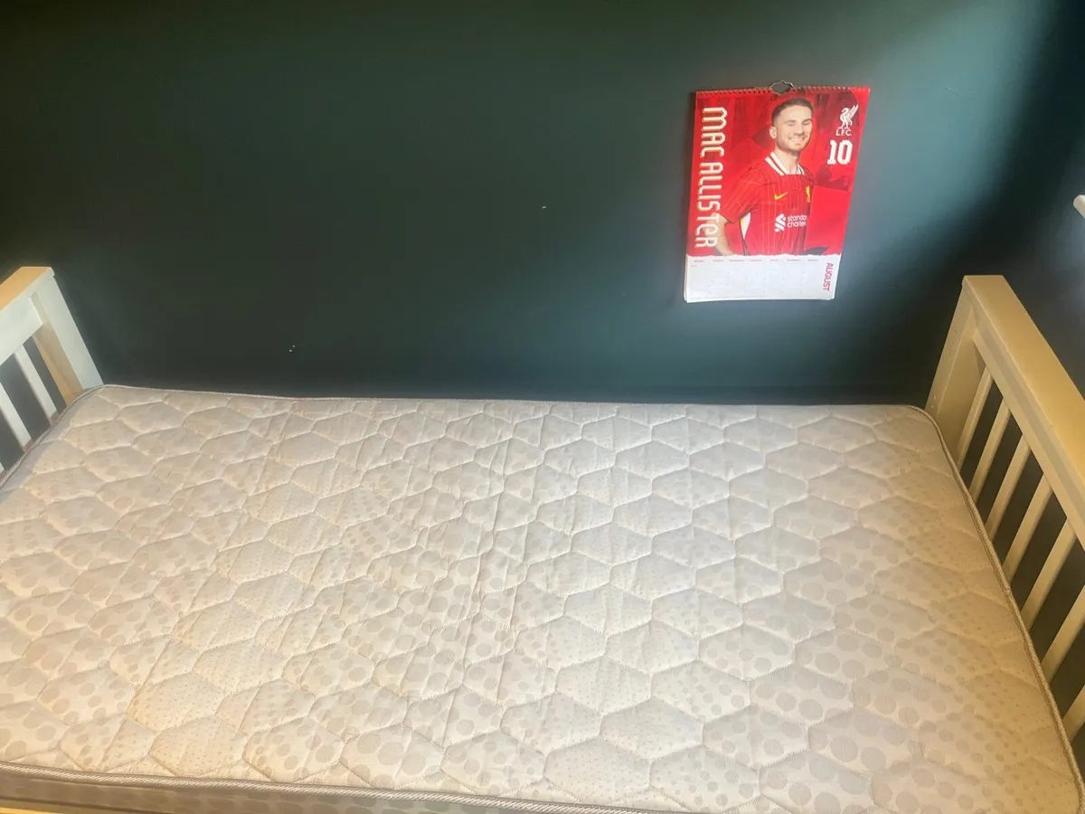 Single bed with mattress - Image 4