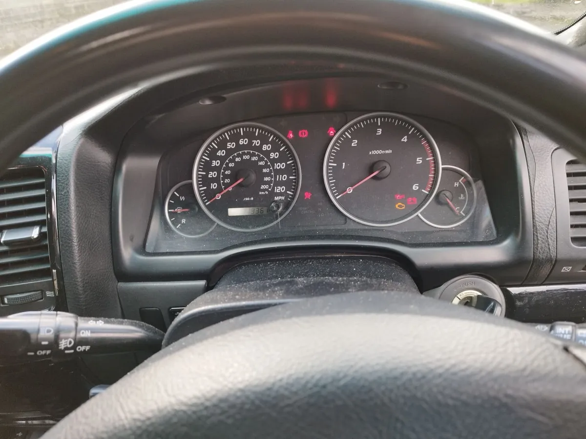 Toyota Land Cruiser 2004 - Image 2