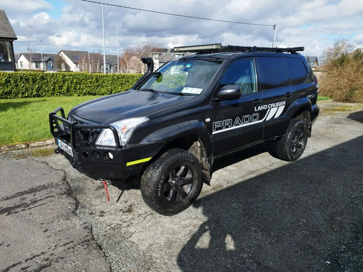 Toyota Land Cruiser 2004 - Image 1