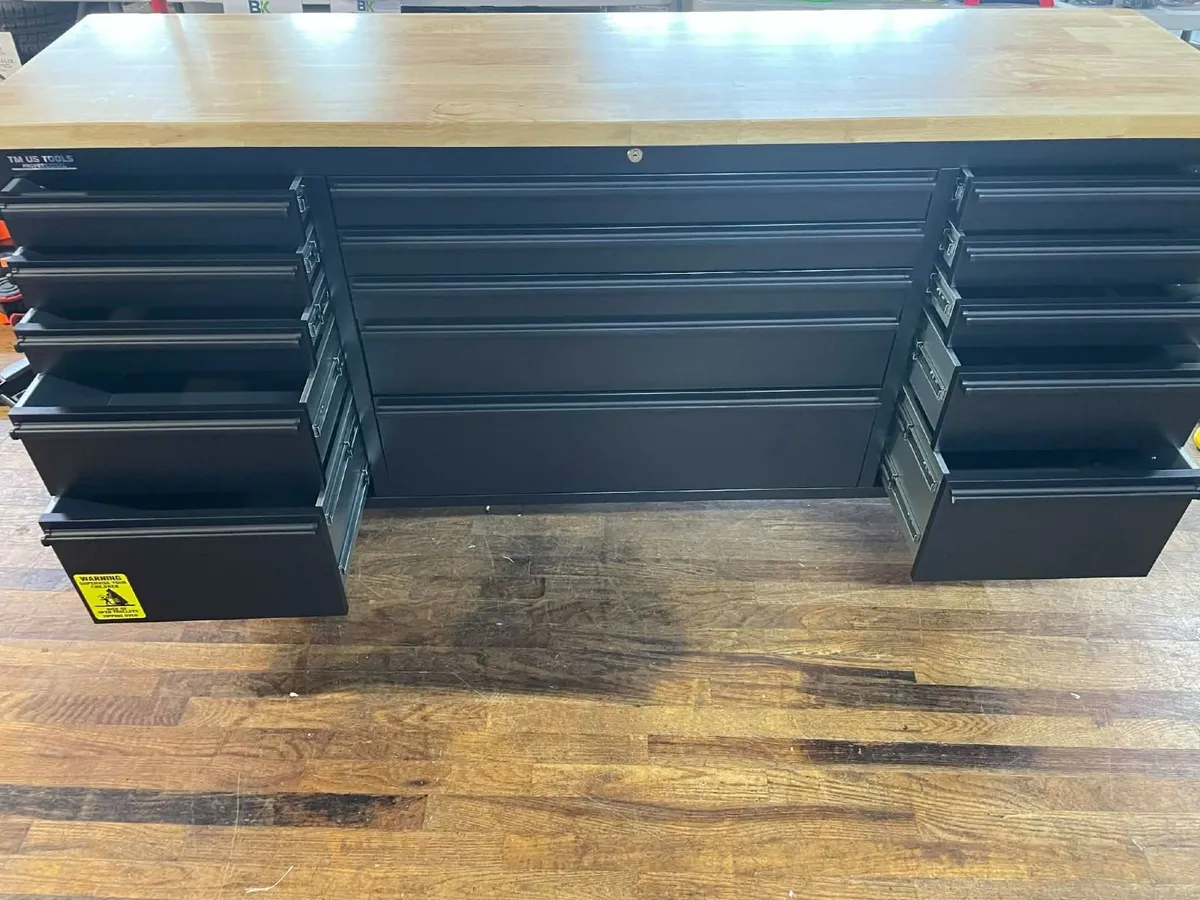 15 DRAWER TOOL BOX - Image 1