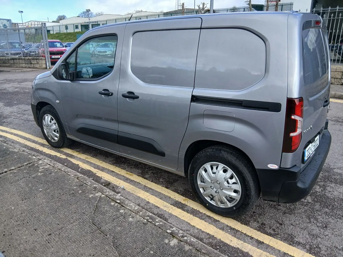 Opel Combo 2023 Electric, High Spec, Vat Incl. - Image 3