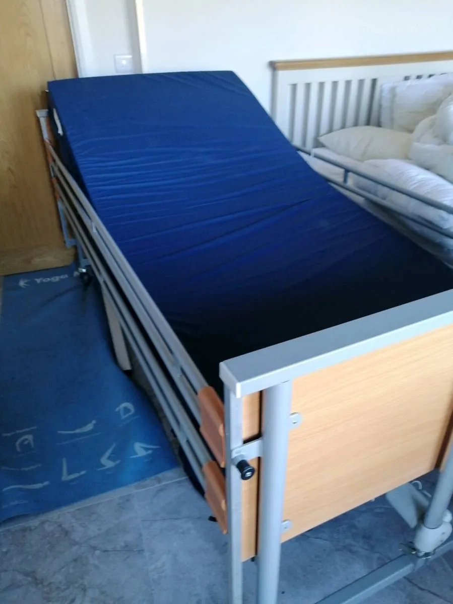 Hospital Bed - Image 3