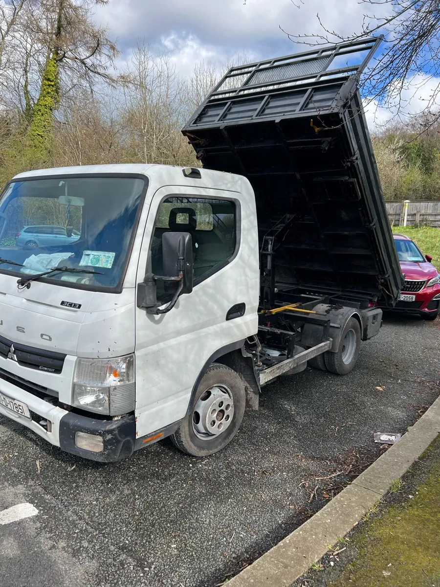 Mitsubishi Tipper 3.5 Tone Drive On Car License - Image 1