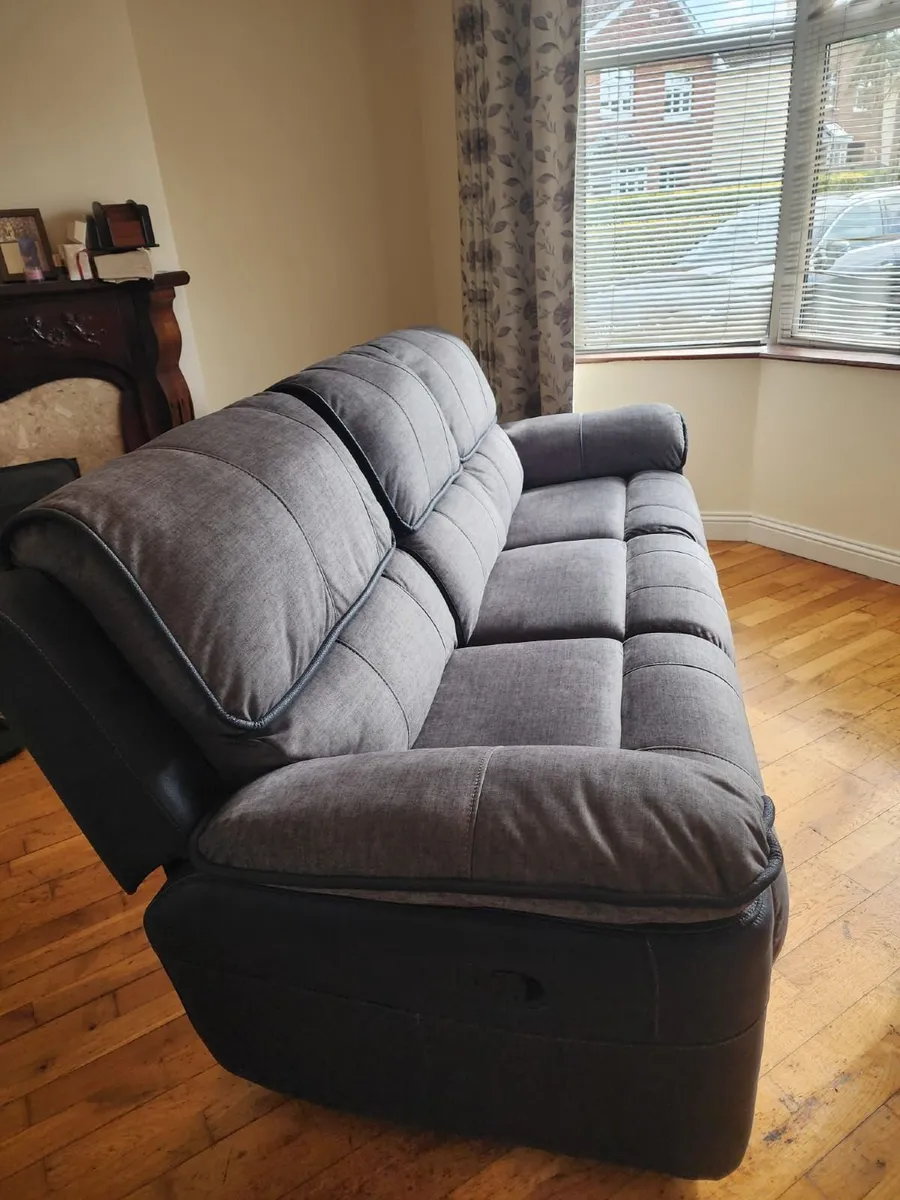 3 Seater Recliner Sofa for sale - Image 1