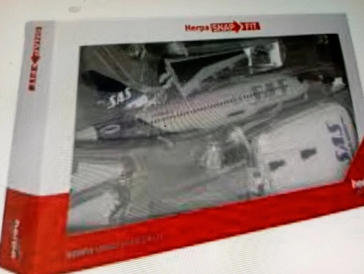 MERPA SNAP & FIX 320 SAS SCANDINAVAIN AIRLINES - Image 1