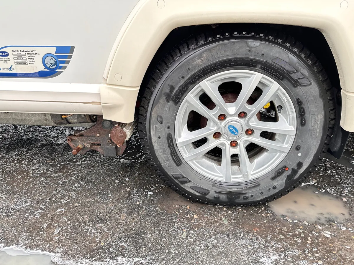 ✨STUNNING BAILEY ANCONA 6 BERTH✨ - Image 3