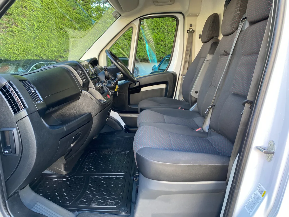 Peugeot Boxer Prof 335 L3 H2 2.2 Blue HDI 140 - Image 4