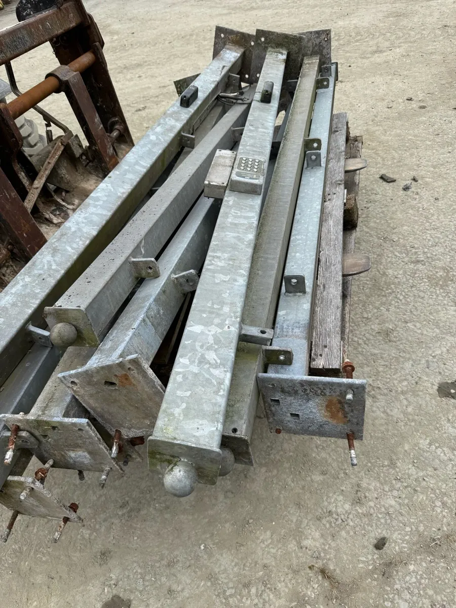 Gates And Railings - Image 3