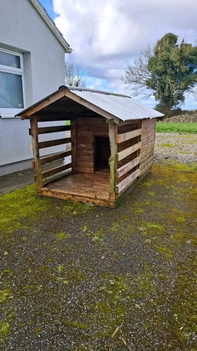 Dog kennel - Image 1