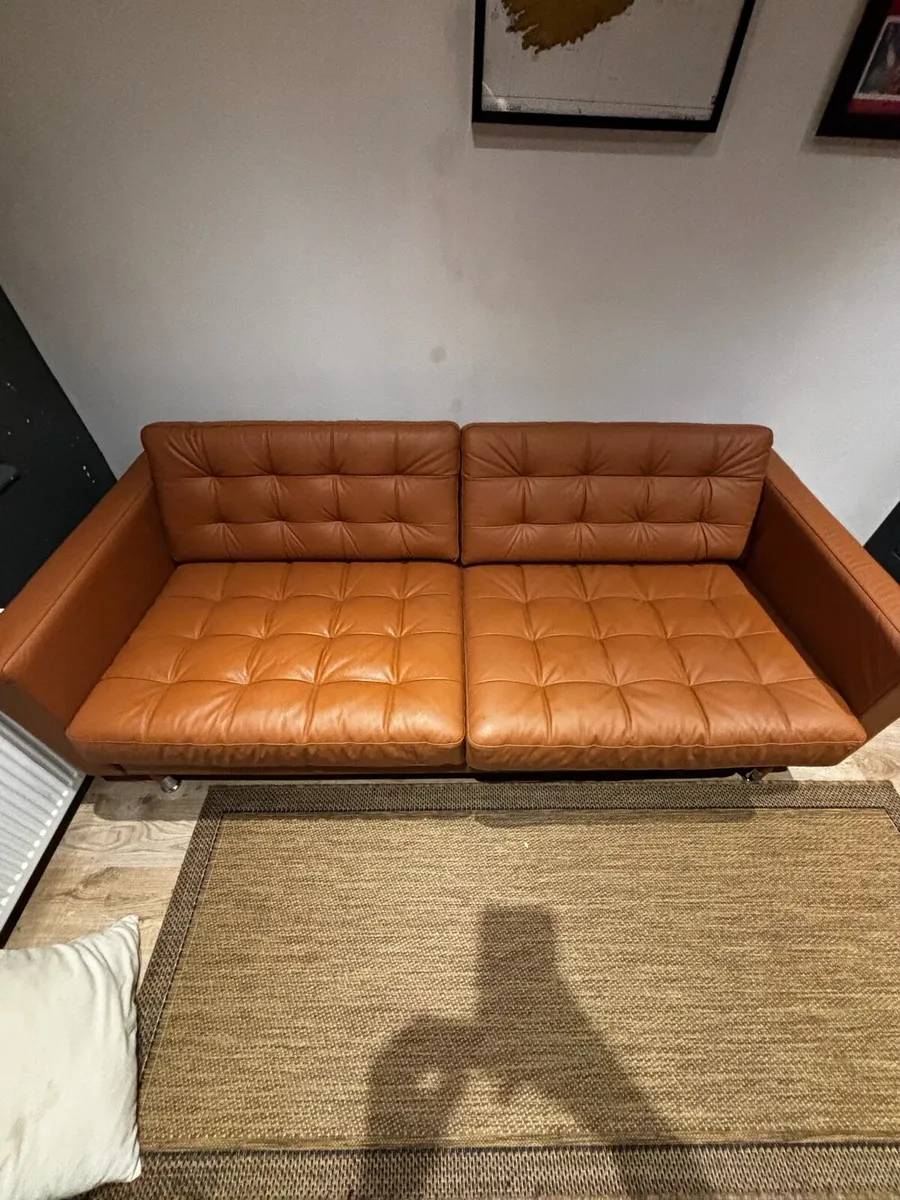 Couch - Image 2