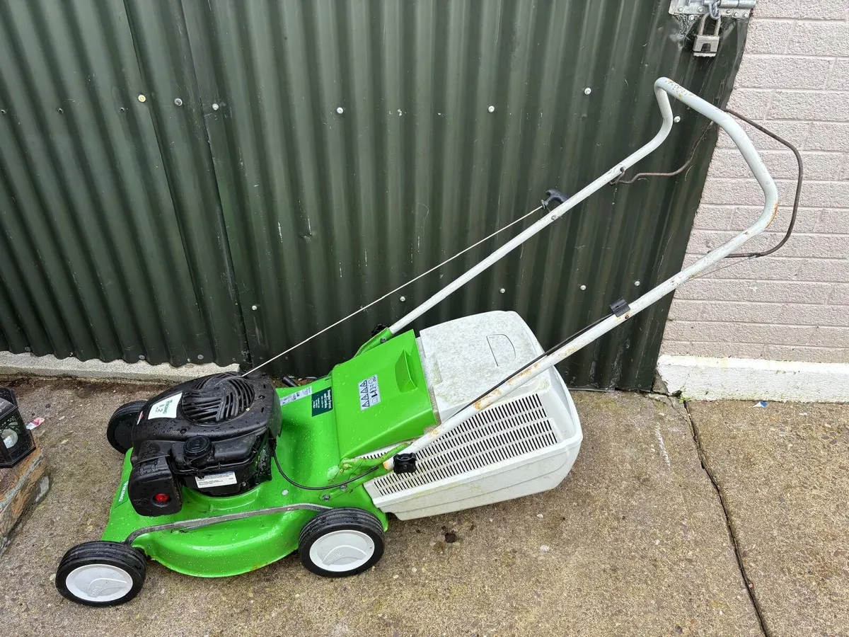 Briggs&Stratton lawnmower - Image 1