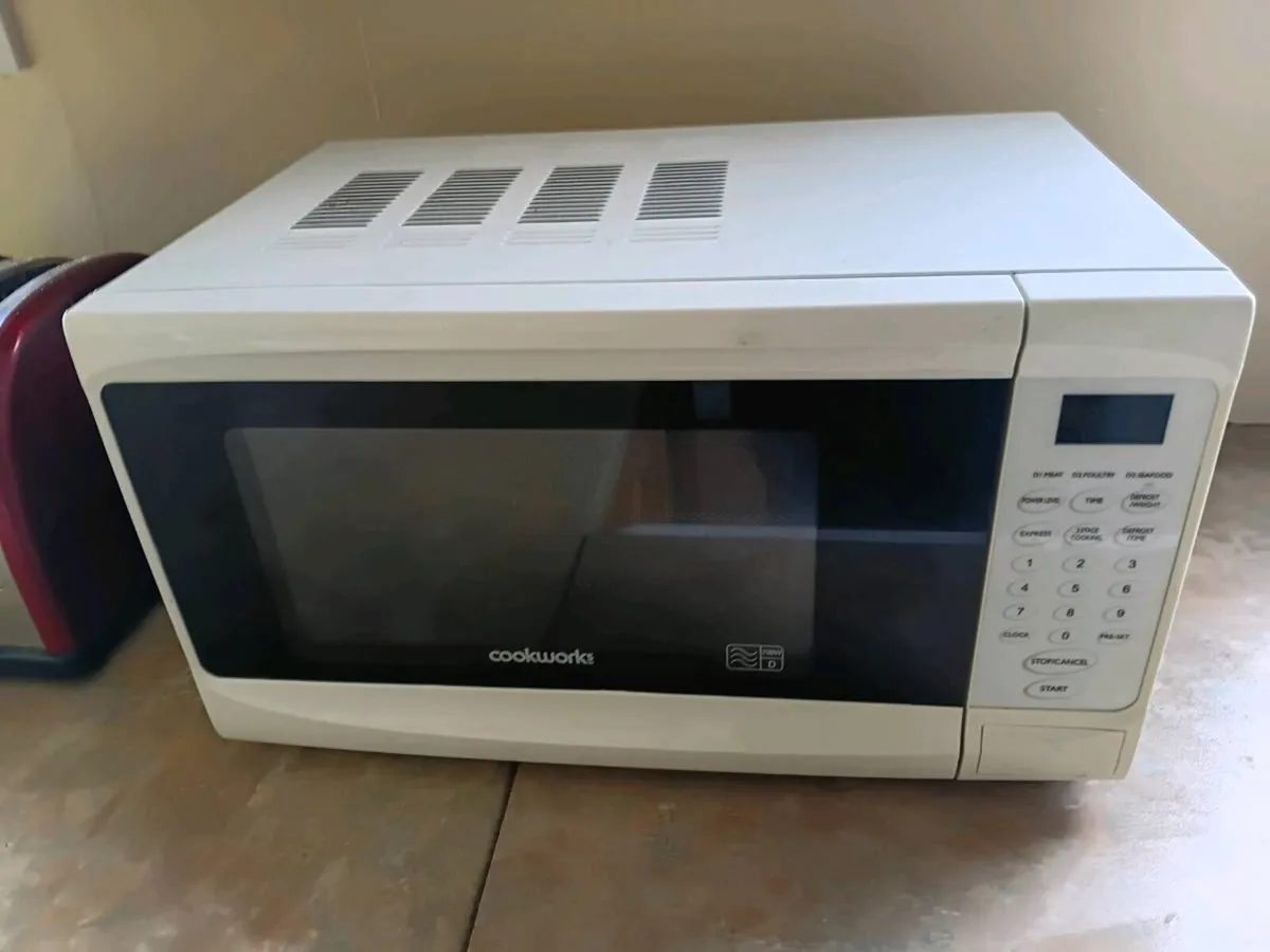 Microwave - Image 1
