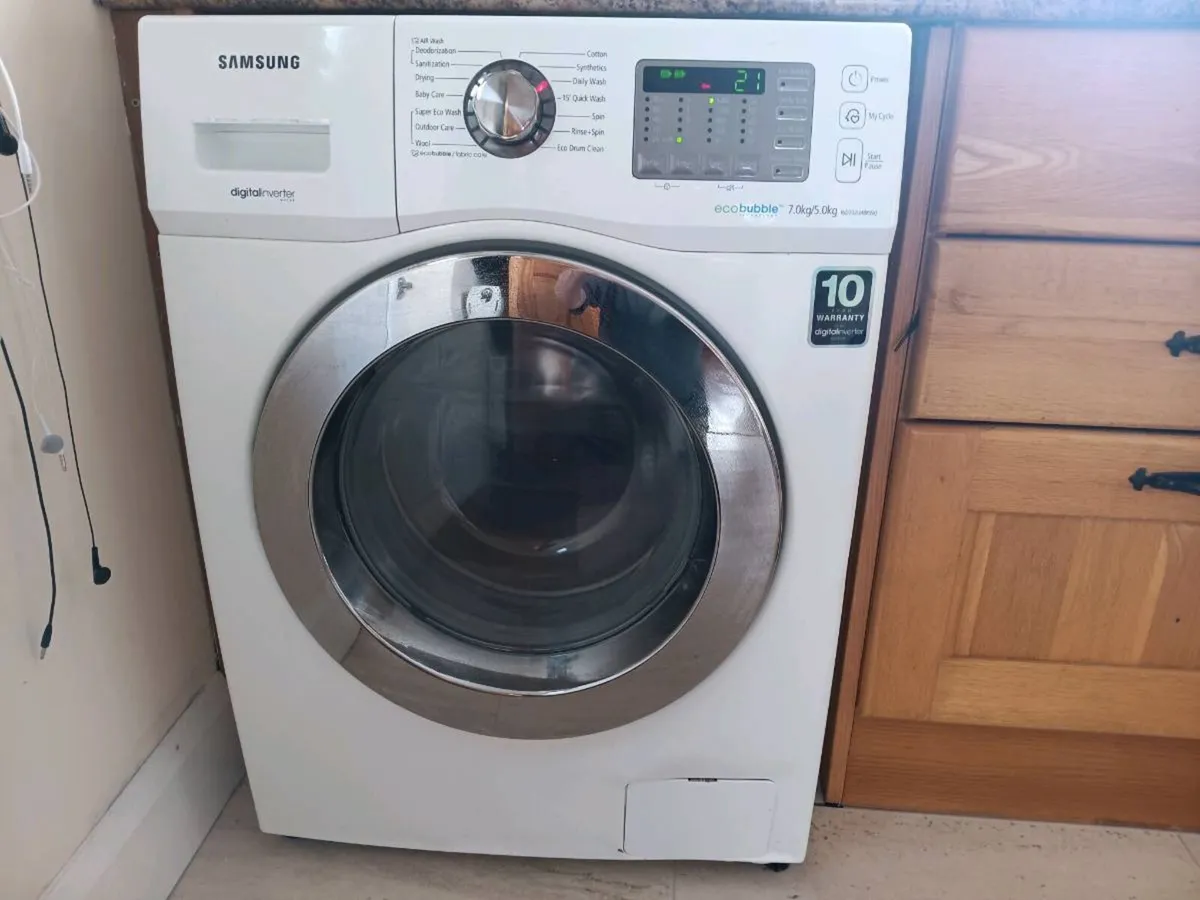 Samsung 7kg Washer dryer - Image 1