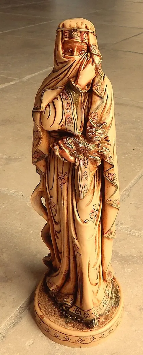 Pair of Middle Eastern Figurines - Image 3