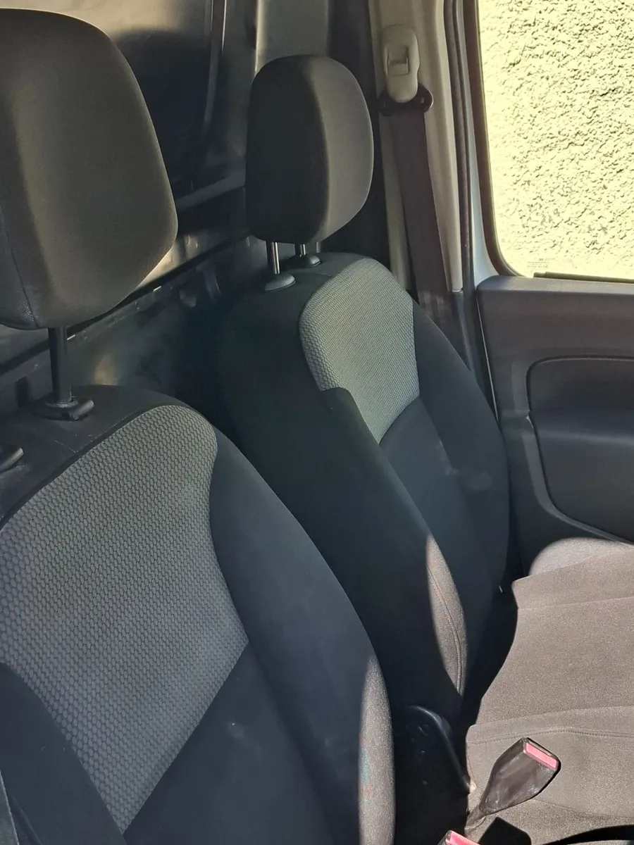 Renault Kangoo 2017 - Image 2